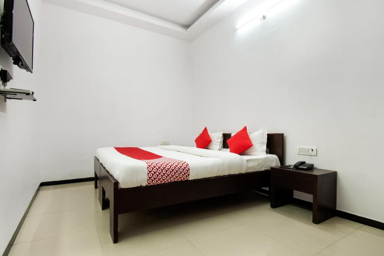 Oyo 43484 Hotel Real Residency Dzsódhpur Kültér fotó